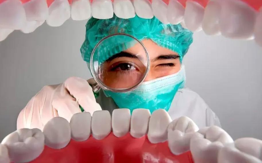 Как сохранить белизну зубов